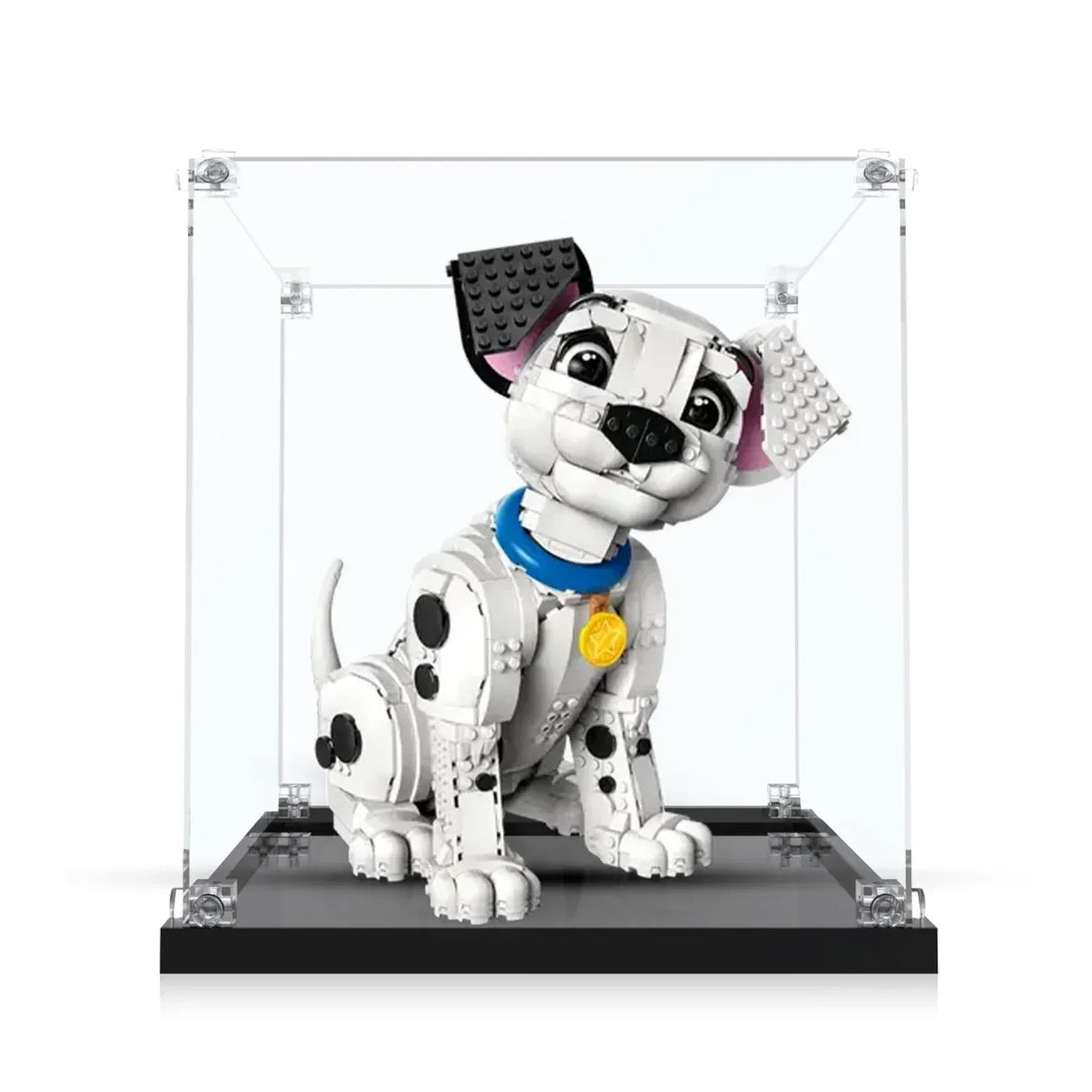 Ein Lego Dalmatiner in einer durchsichtigen Vitrine mit schwarzem Boden