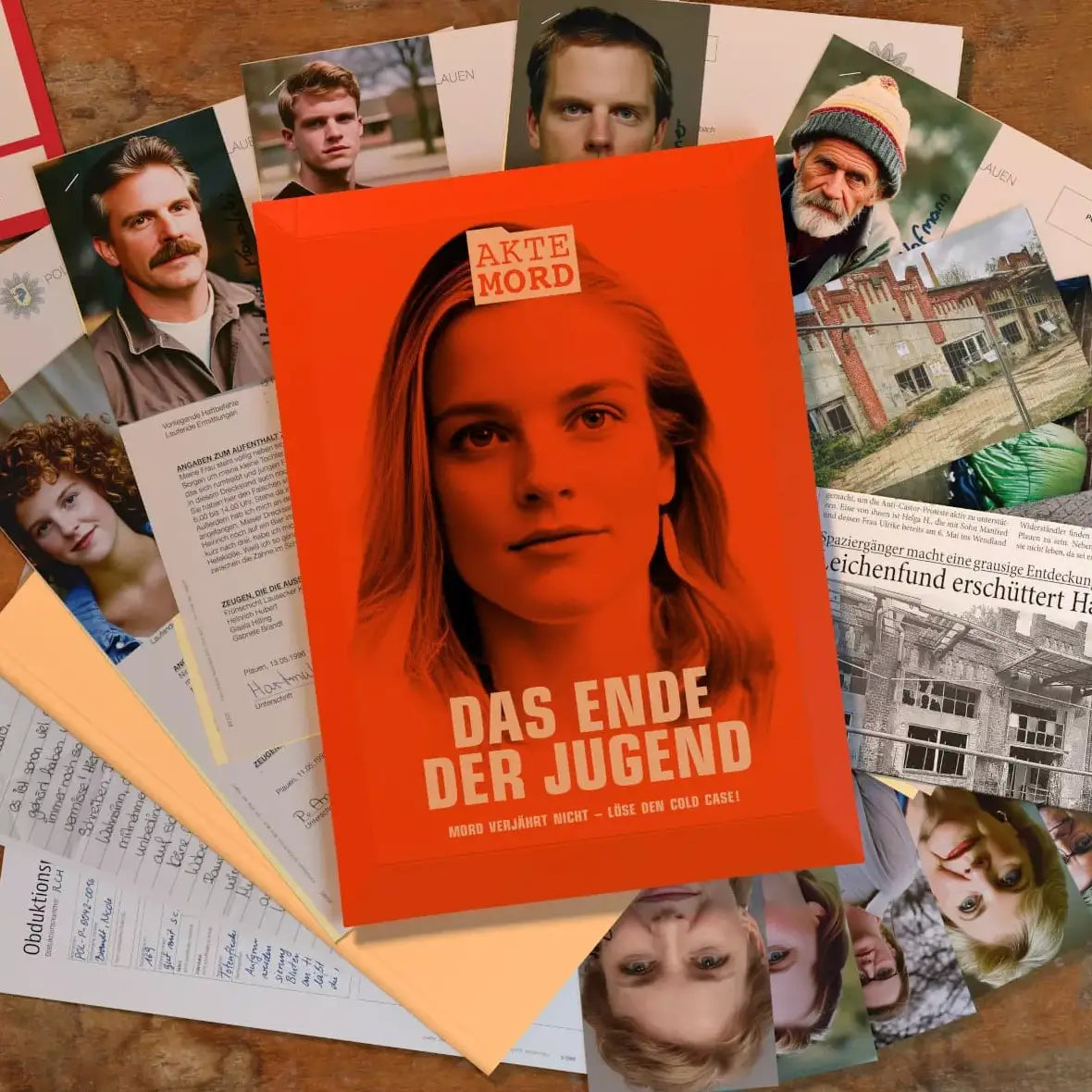 Krimispiel Akte Mord Das Ende der Jugend mit verstreuten Dokumenten und Porträtfotos