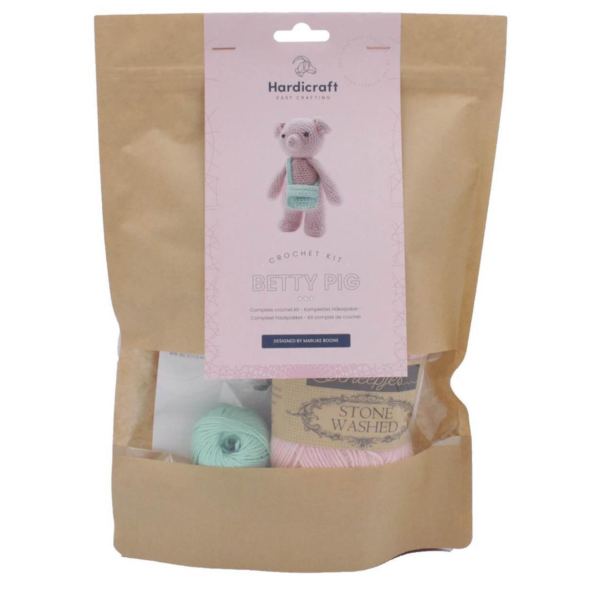 Hardicraft Häkelset Betty Pig in brauner Papiertüte mit Garnknäueln