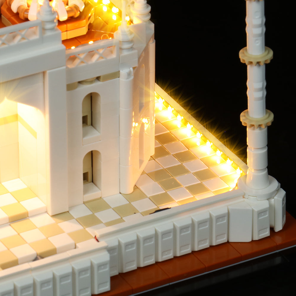 Beleuchtetes Taj Mahal Modell aus Klemmbausteinen mit LED Lichterkette