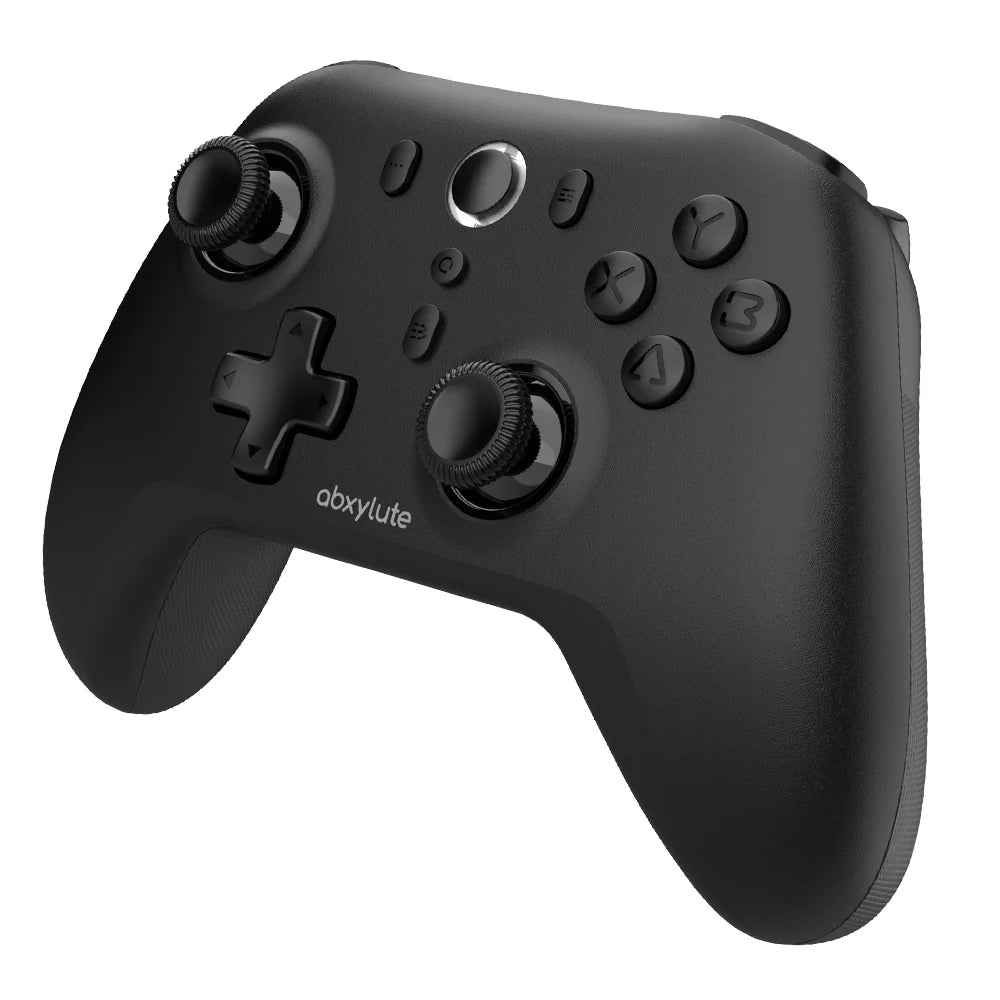 Perspektivische Ansicht von schräg links auf den abxylute C6 Controller, die das ergonomische Design, das Steuerkreuz und die griffige Textur der Analogsticks hervorhebt.