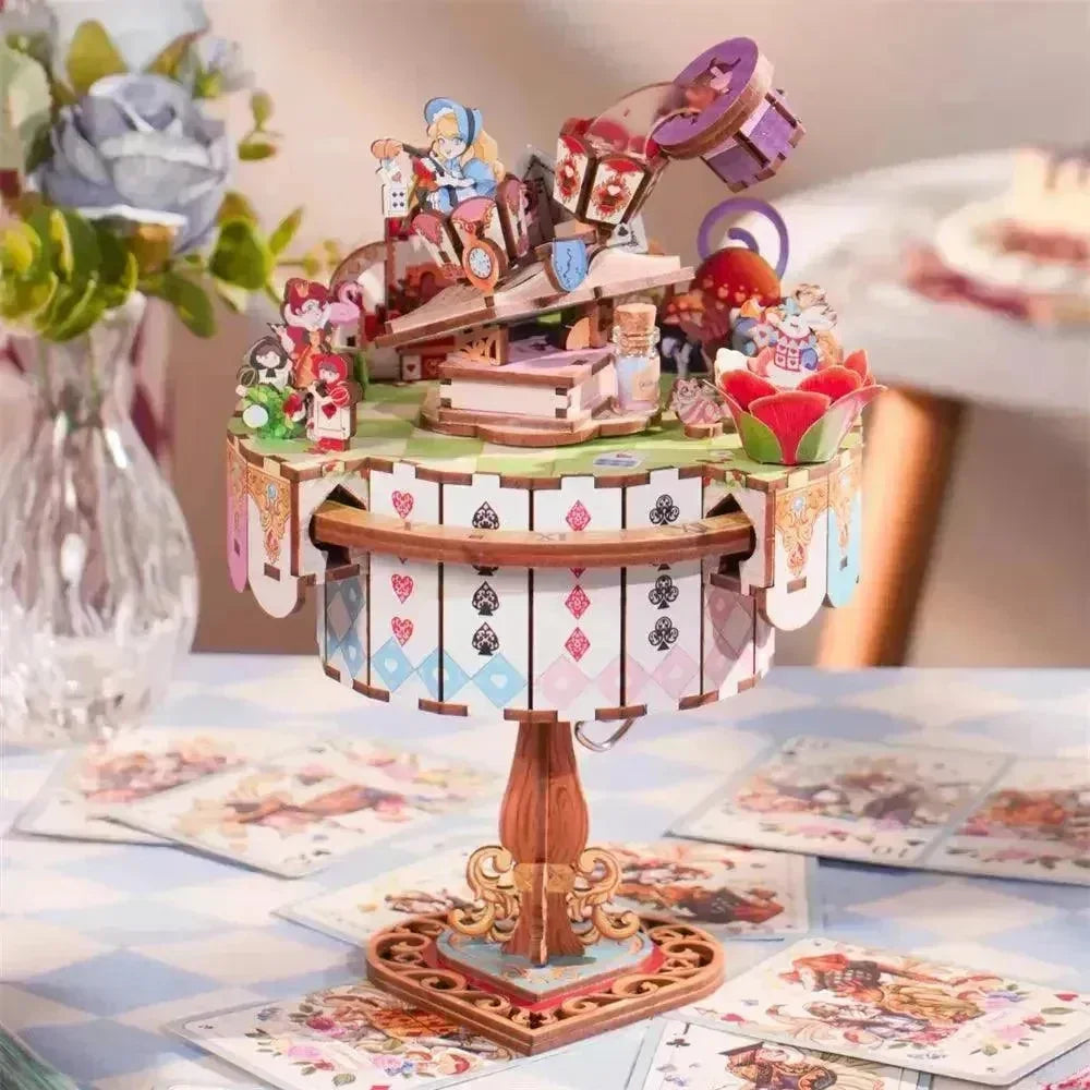 Ein 3D-Puzzle mit Alice im Wunderland-Motiv, das eine Teeparty-Szene darstellt