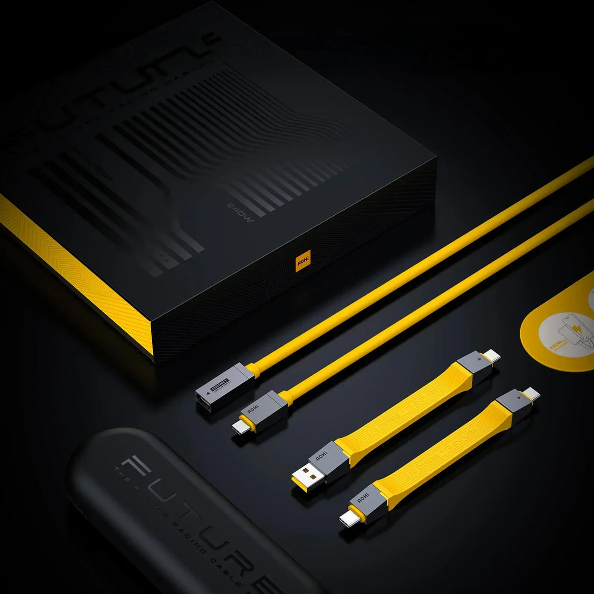 Zwei gelbe Ladekabel, ein USB-C-Kabel und ein USB-A-Kabel, auf schwarzem Hintergrund