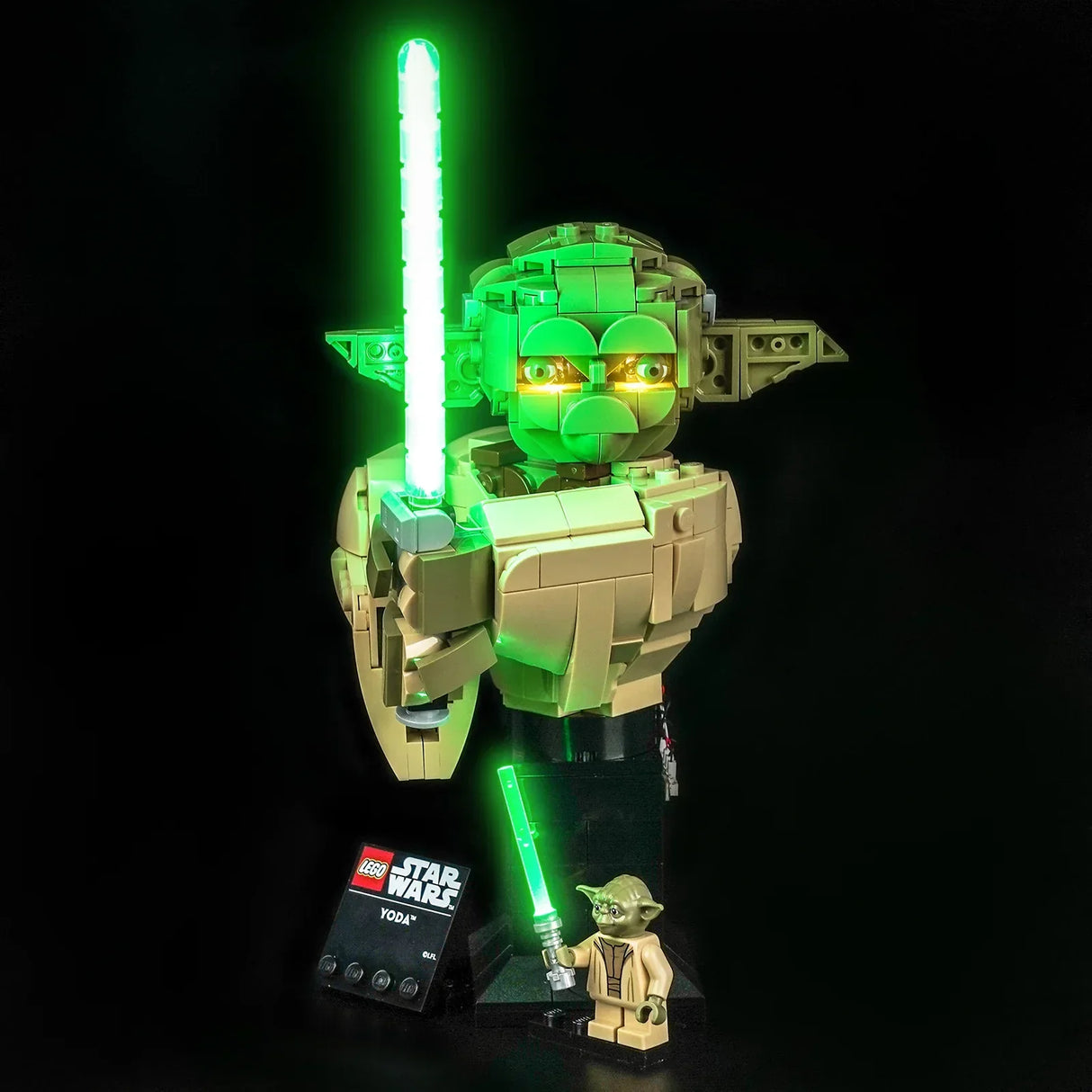 LEGO Star Wars Yoda Büste mit leuchtendem grünen Lichtschwert und kleiner Yoda Minifigur