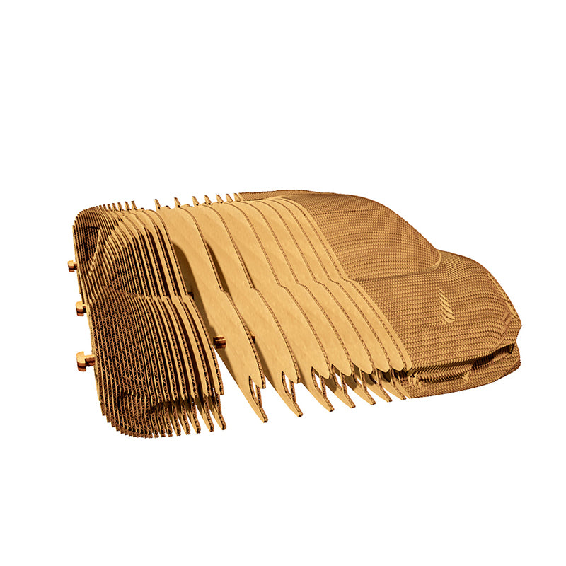 Modell eines Autos aus geschichteten Pappelementen