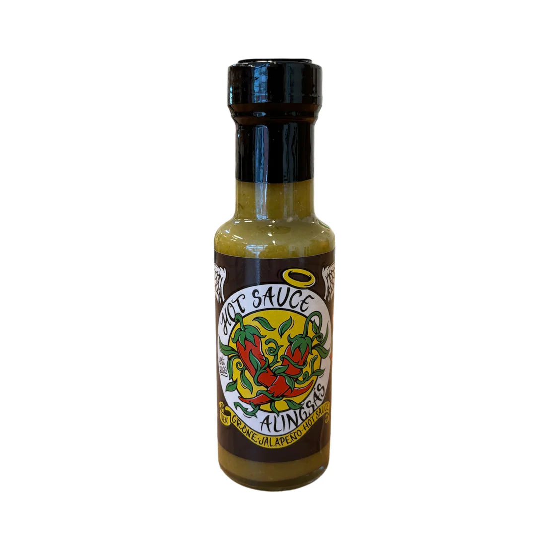 Flasche Alingsas Grüne Jalapeno Hot Sauce mit schwarzem Deckel und Etikett mit roten Chilis