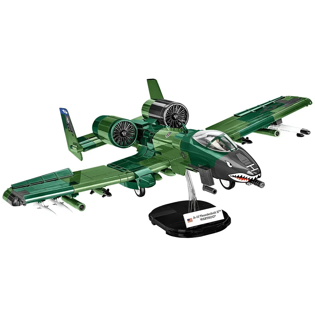 Modell eines A-10 Thunderbolt II Warthog Flugzeugs in Tarnfarben auf einem Ständer