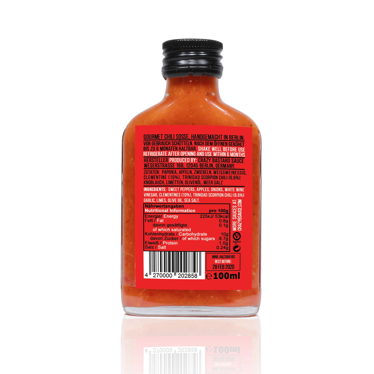 Rückseite einer Chili Soßen Flasche mit Zutatenliste und Nährwerttabelle