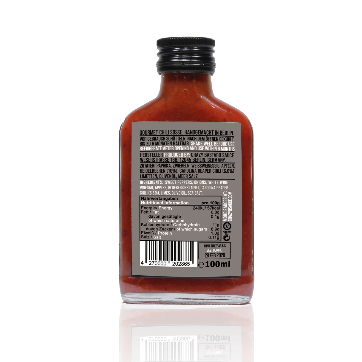 Rückseite einer Chilisaucenflasche mit Nährwerttabelle und Zutatenliste