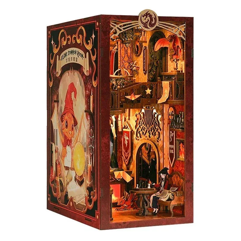 Miniatur-Bücherregal-Einsatz mit einer Szene aus einem Fantasy-Raum mit einer sitzenden Figur