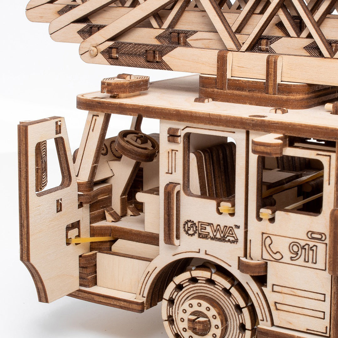 Camion de pompiers - Kit de construction en bois 3D