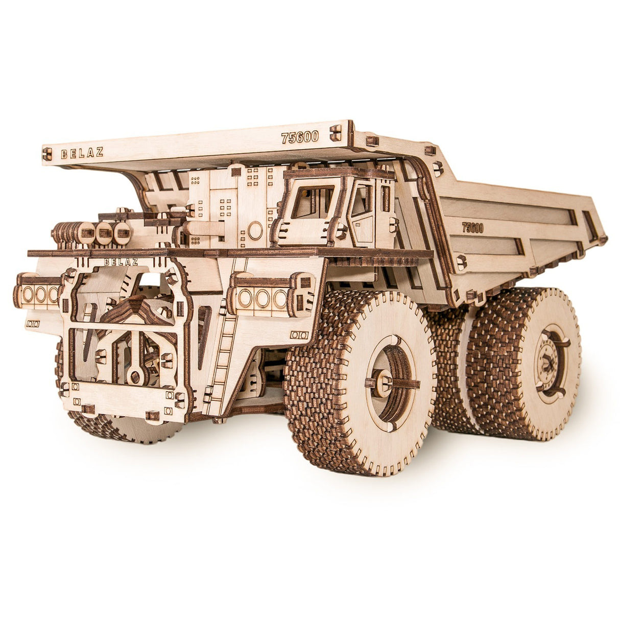 Camion-benne BELAZ 75600 - Kit en bois 3D