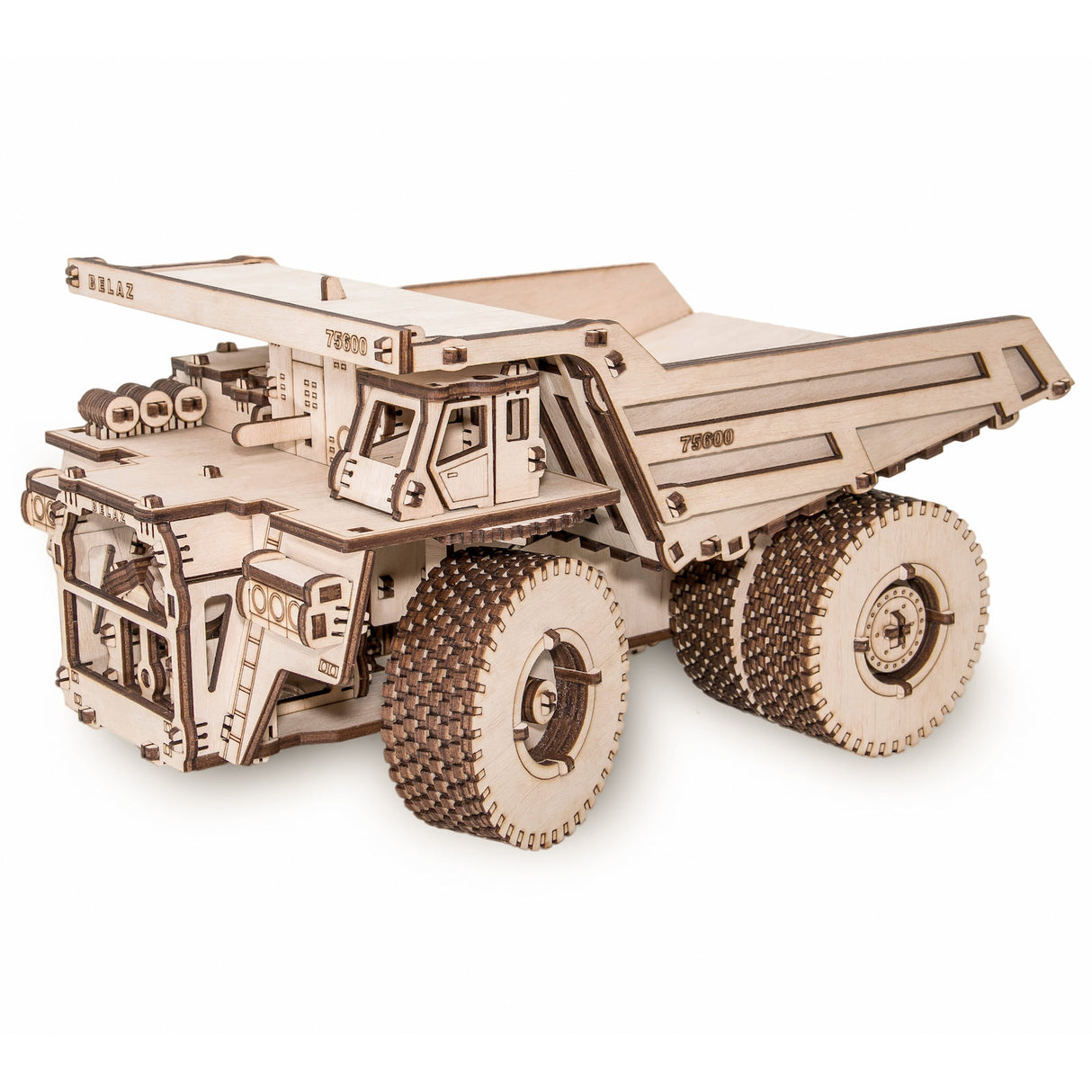 Camion-benne BELAZ 75600 - Kit en bois 3D