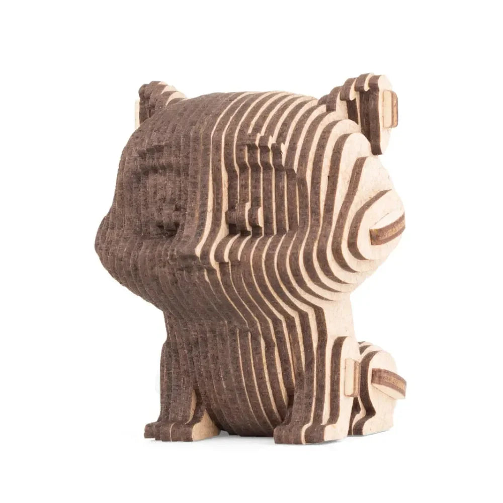 Holzkatzenfigur aus geschichteten Holzscheiben