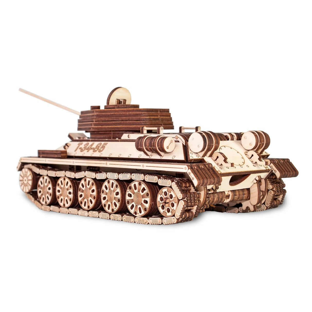 Holzmodell eines Panzers T-34-85 mit detaillierten Ketten und Kanone