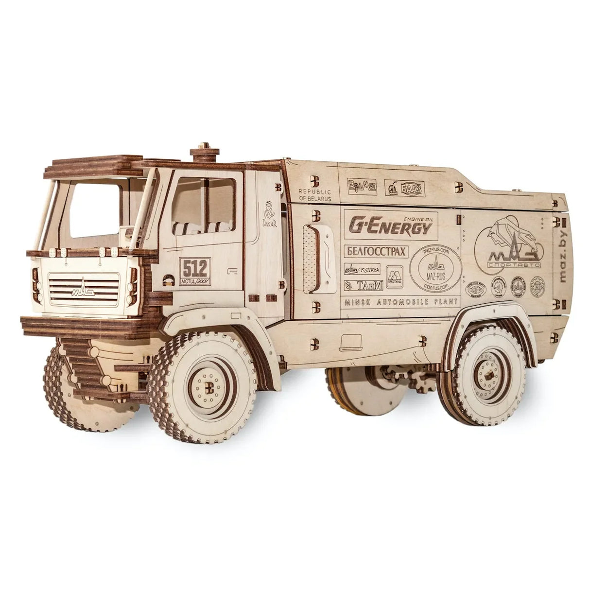 Holzmodell eines Lastwagens mit der Nummer 512 und Sponsorenlogos