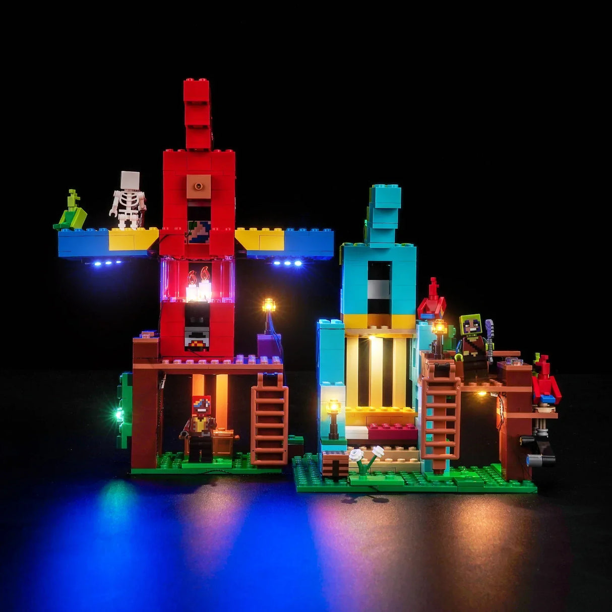 Zwei beleuchtete Lego Minecraft Strukturen auf schwarzem Hintergrund