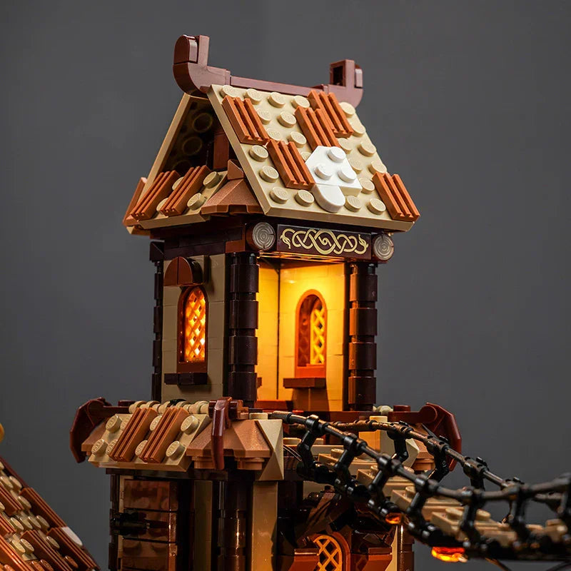 Beleuchteter LEGO Turm mit braunem Dach und Fenstern