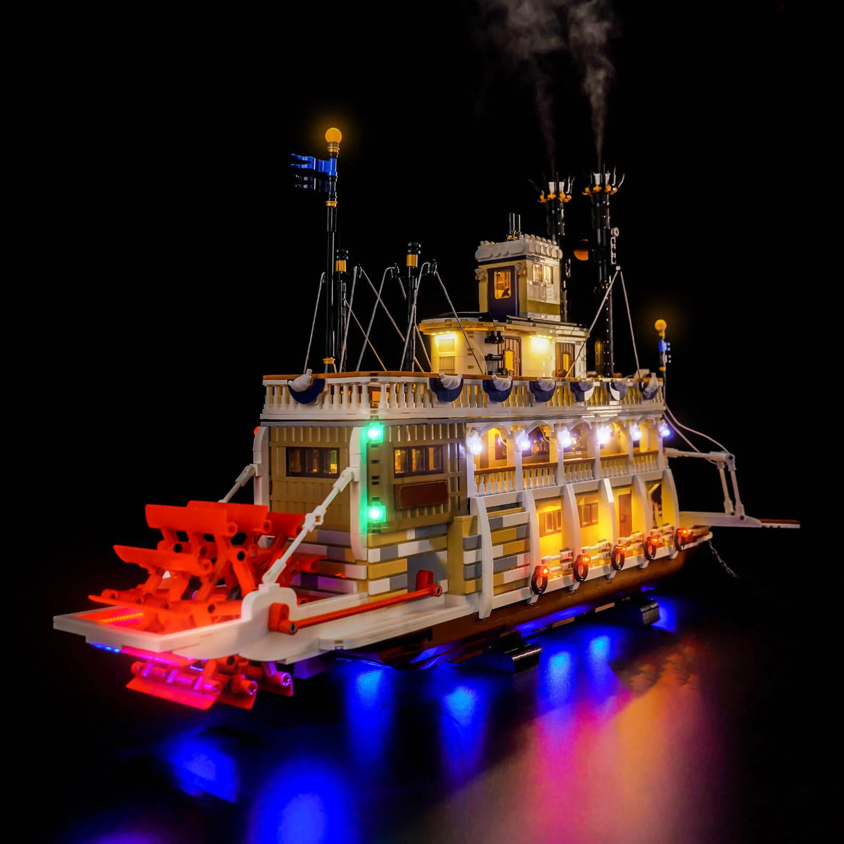 Beleuchtetes LEGO Schaufelraddampfer Modell mit Rauch aus Schornsteinen