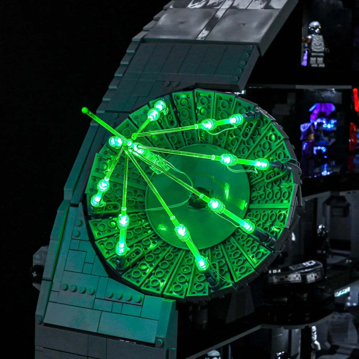 Grünes Licht-Kit für den Todesstern von Lego