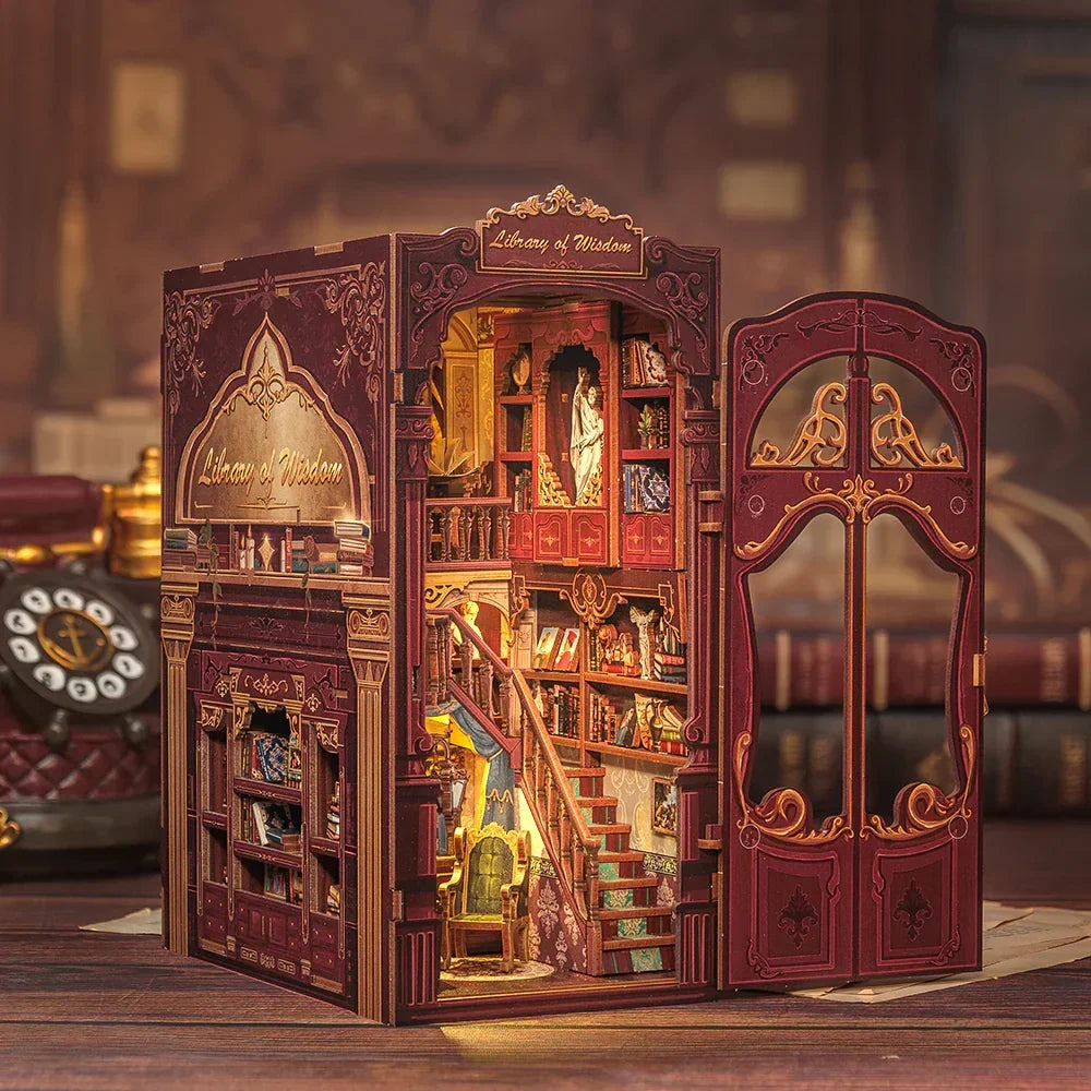 Miniatur-Bücherregal-Einsatz mit beleuchteter Bibliothek der Weisheit