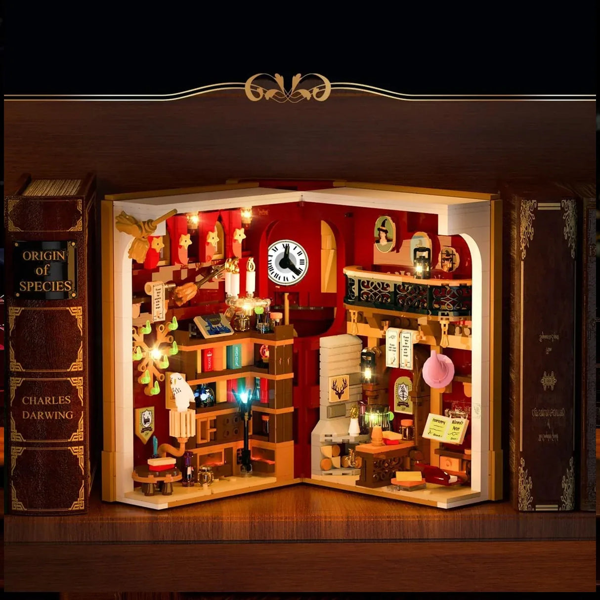 Miniatur-Bücherregal-Einsatz mit beleuchteter magischer Bibliothek
