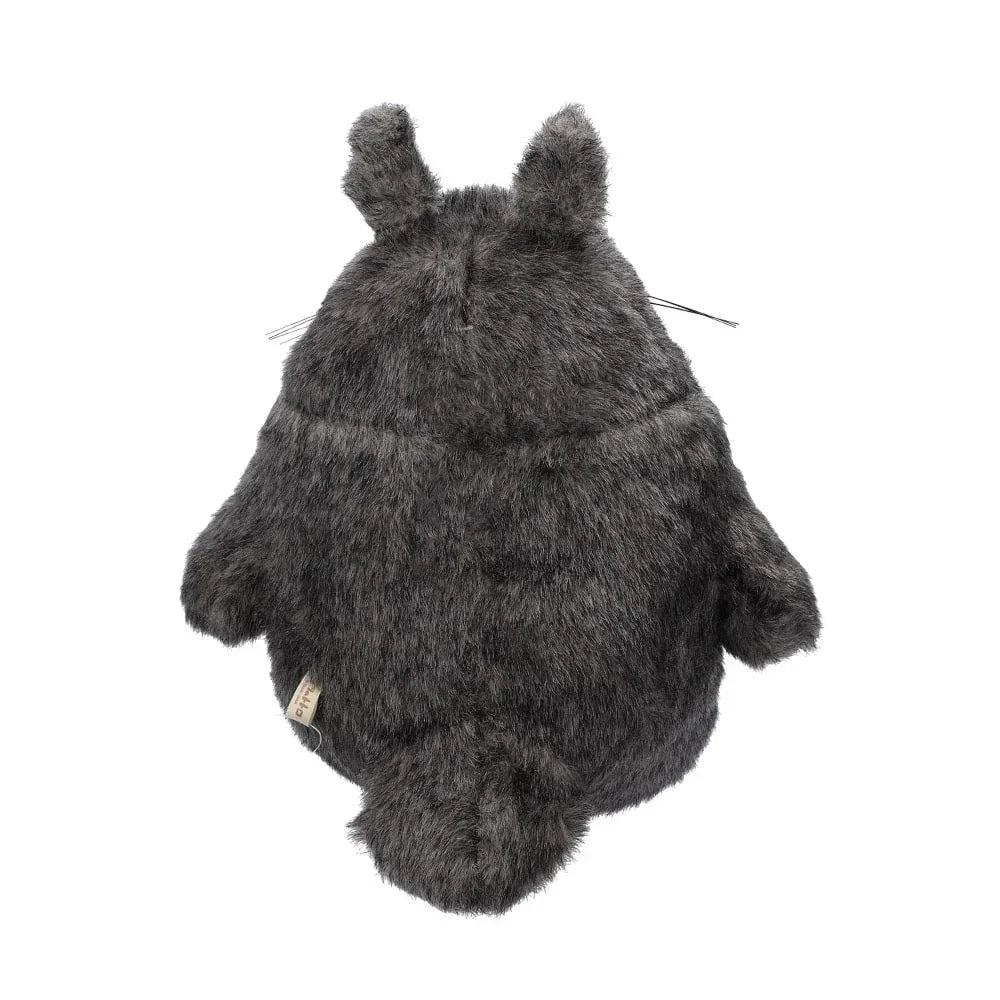Rückseite des grauen Totoro Plüschtiers mit Ohren und Schwanz
