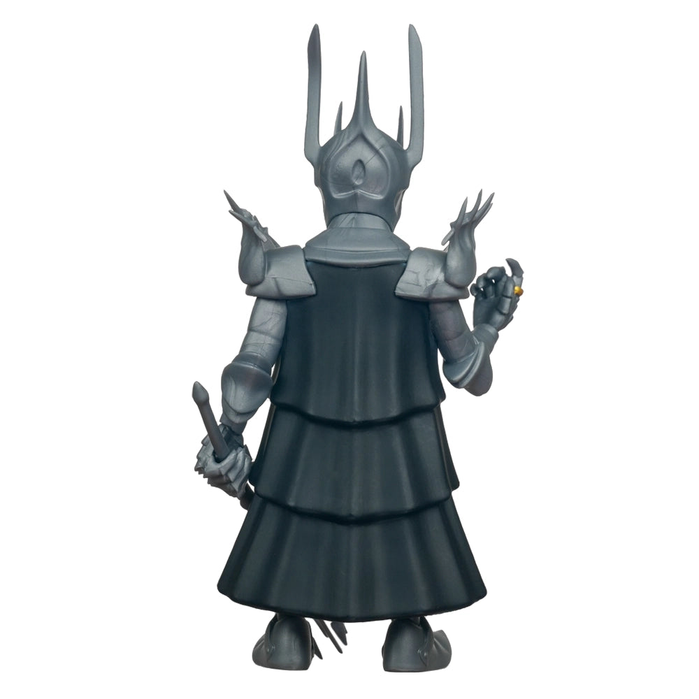 Rückansicht der Sauron-Figur mit Schwert und Ring