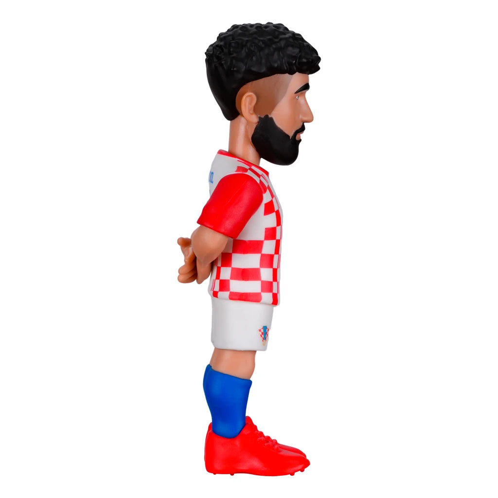 Figur eines kroatischen Fussballspielers mit Bart, weissem und rotem Trikot, blauen Socken und roten Schuhen