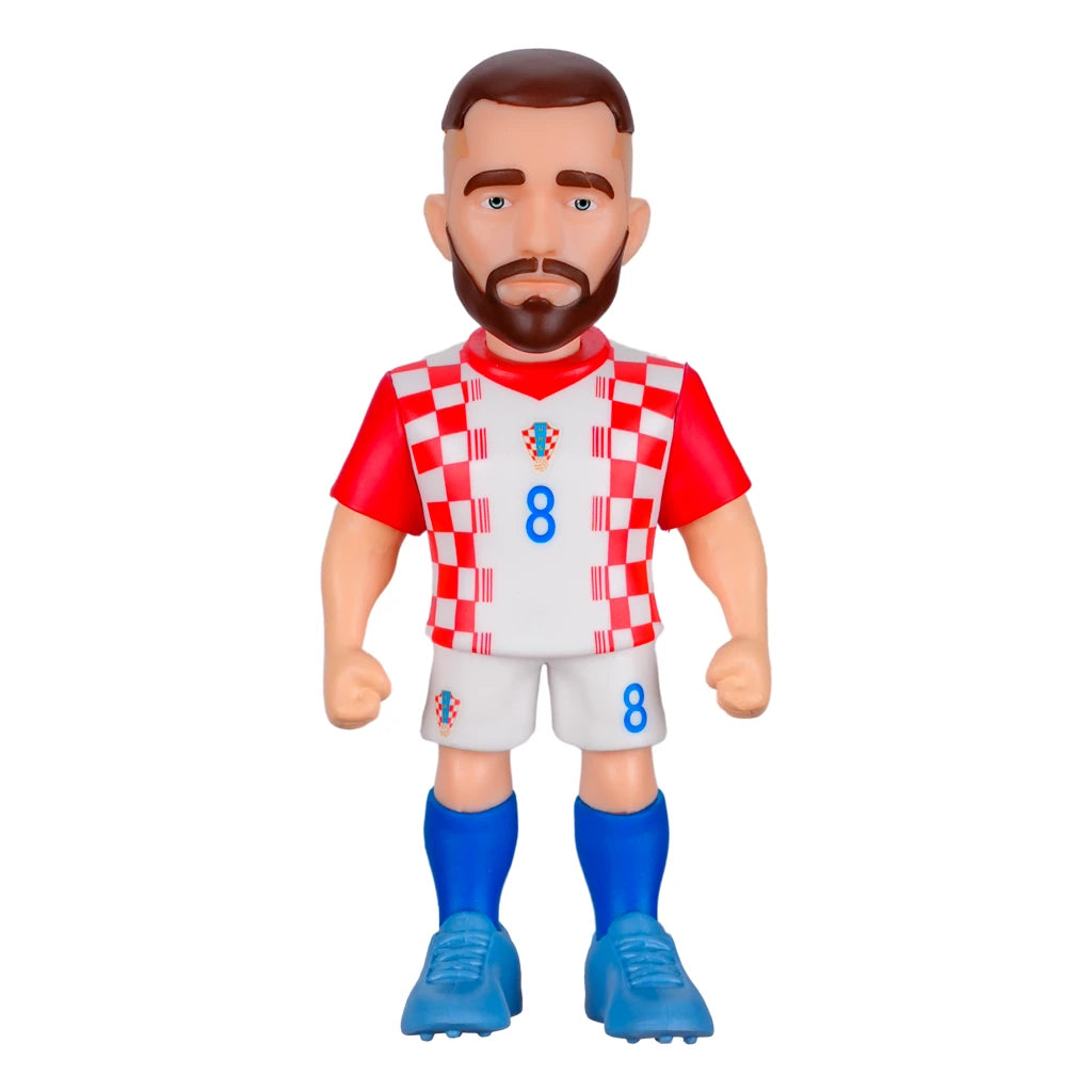 Kroatischer Fußballspieler mit Bart, rotem und weißem Schachbrettmuster-Trikot mit der Nummer 8