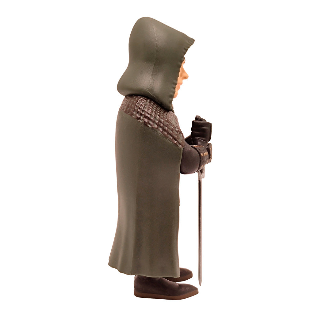 Figur eines Ritters mit Kapuze und Schwert in Seitenansicht