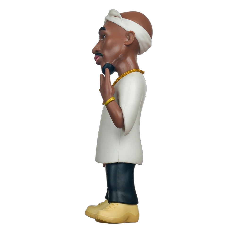 Tupac Shakur Bobblehead Figur mit weißem Kopftuch, weißem Hemd, schwarzer Hose und gelben Schuhen