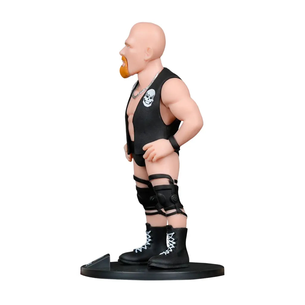 Stone Cold Steve Austin Figur mit Bart, schwarzer Weste, Shorts, Knieschonern und Stiefeln