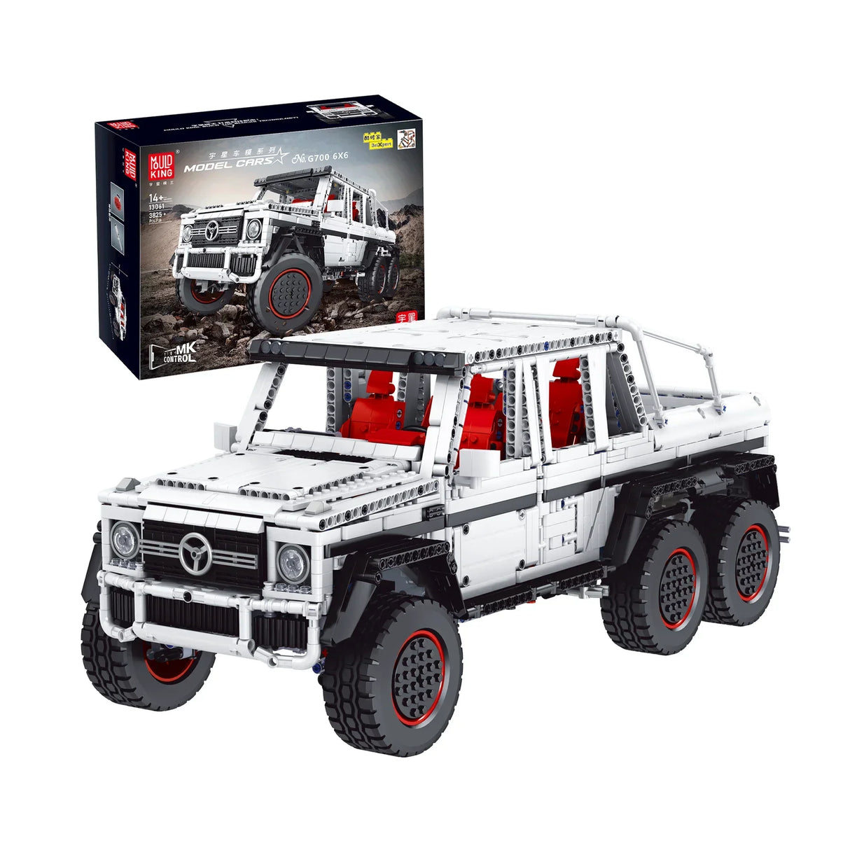 Modellauto Bausatz G700 6x6 in Weiß mit roten Sitzen und schwarzen Reifen, daneben die Produktverpackung