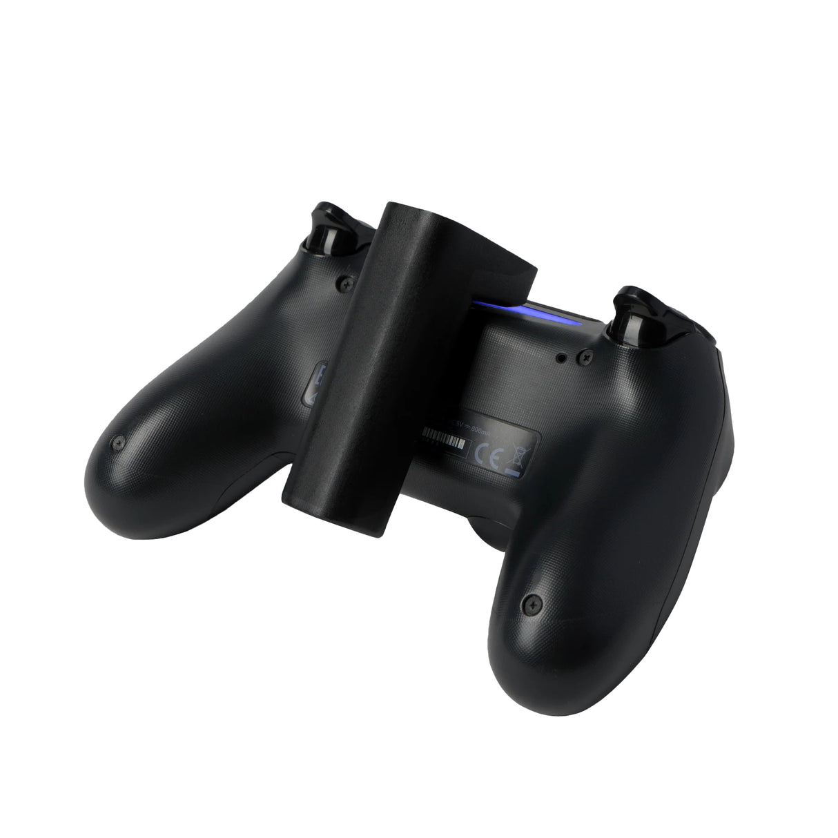 Schwarzer Controller mit aufgesetztem Akku-Zusatzmodul auf der Rückseite