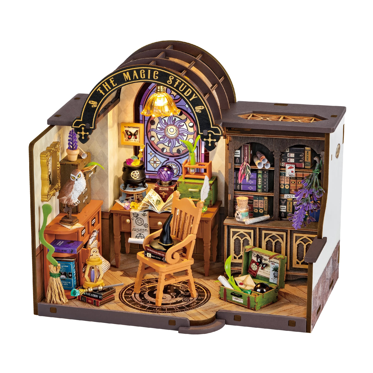 Miniatur-Hexenstudium mit Büchern, Besen, Kessel, Eule und Zaubererhut
