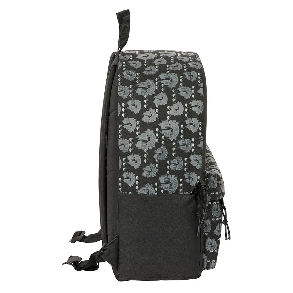 Schwarzer Rucksack mit grauem Muster aus Totenköpfen und Schnörkeln