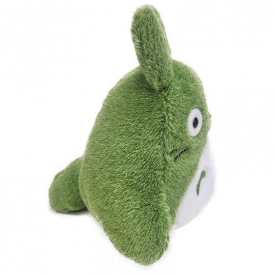 Gruenes Plueschtier in Form eines kleinen Totoro