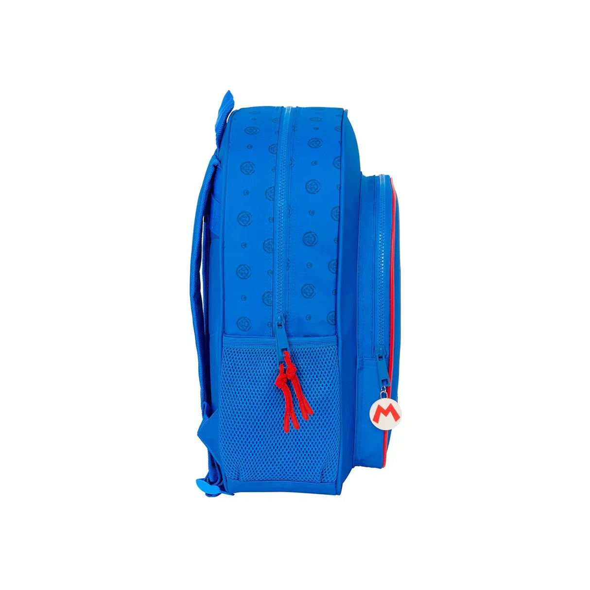 Seitenansicht eines blauen Super Mario Rucksacks mit rotem Reißverschlussanhänger
