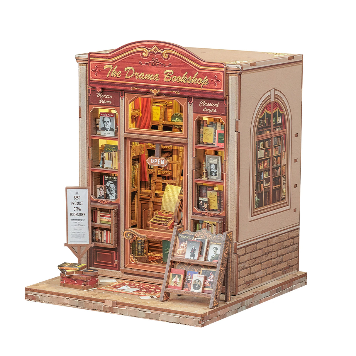 Miniatur-Diorama eines Buchladens mit dem Namen The Drama Bookshop
