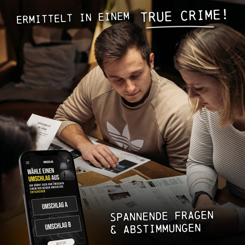 Zwei Personen lösen einen True-Crime-Fall mit Dokumenten und einem Smartphone