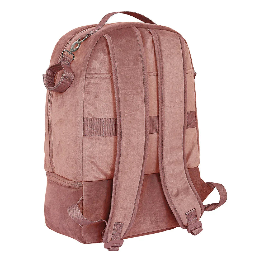 Rückseite eines rosa Samt-Rucksacks mit verstellbaren Schultergurten und einem oberen Tragegriff