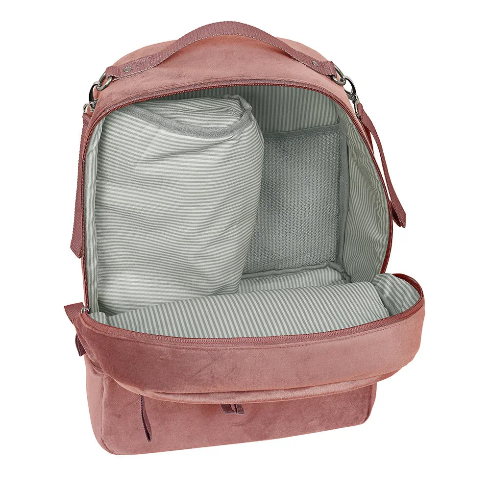 Offener rosa Rucksack mit gestreiftem Innenfutter und Netzfach
