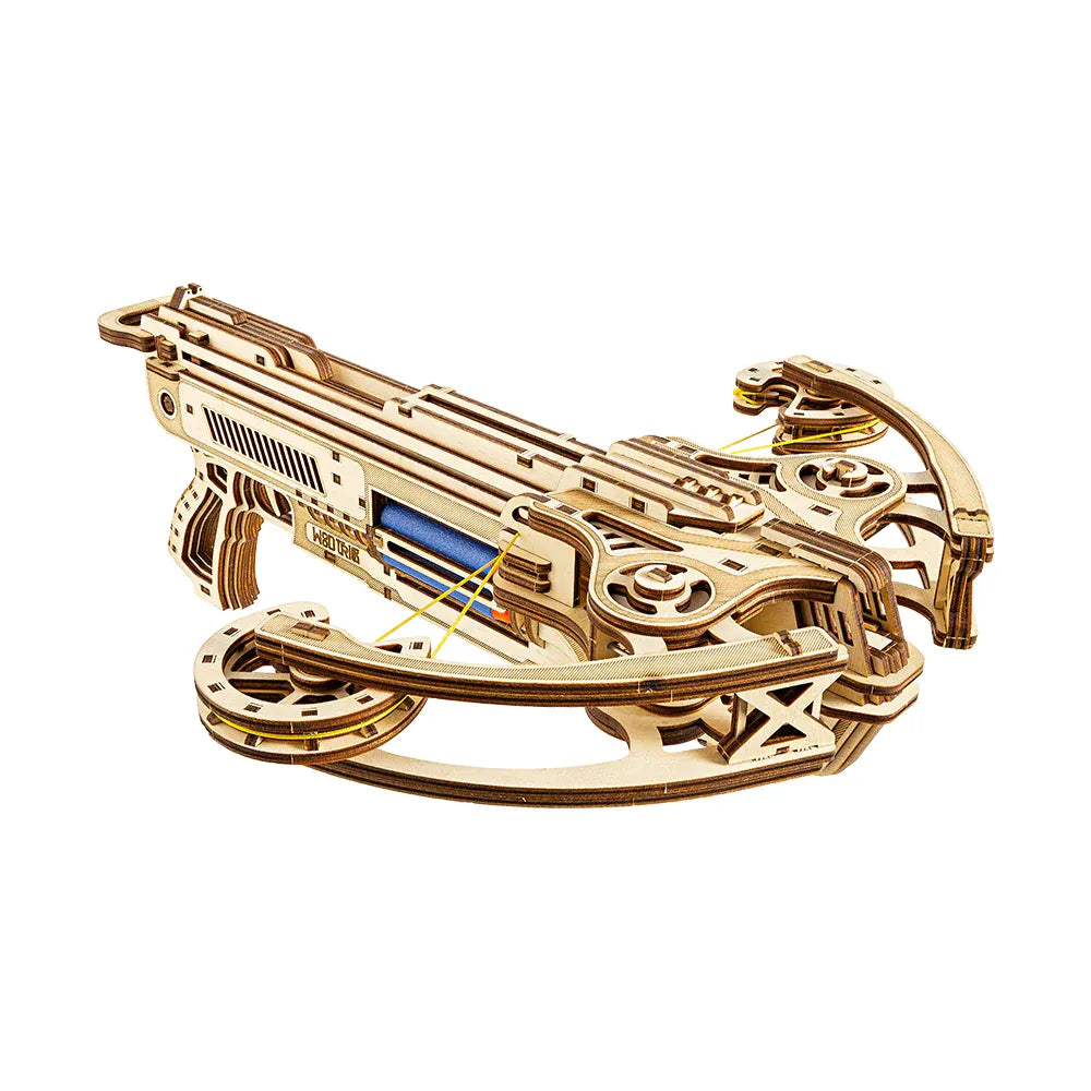 Mechanisches Armbrust Modell aus Holzbauteilen