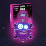 CircuitMess Wacky Robots Bob Bausatz mit lila Roboterplatine und Verpackung