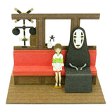 Le Voyage de Chihiro - Le Voyage en Train - Boîte d'Art en Papier