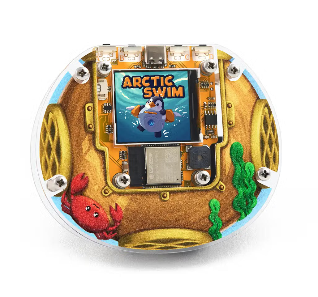 CircuitMess Codee mit dem vorinstallierten Mini-Spiel "Arctic Swim" auf dem Display