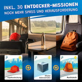 Drei Entdecker-Missionskarten (Kopfbedeckung, etwas Glänzendes, Rucksack) mit passenden Fotos im Zugabteil, Hinweis auf 30 Entdecker-Missionen.