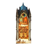 Harry Potter Book Nook Grosse Halle – beleuchtetes Buchregal-Diorama mit Hauswappen, Sprechendem Hut und Hogwarts-Schloss, Frontansicht