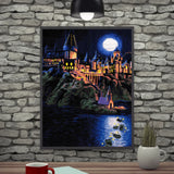 Harry Potter Bootsfahrt über den Schwarzen See Diamond Painting fertig gerahmt als Wanddekoration an Steinwand